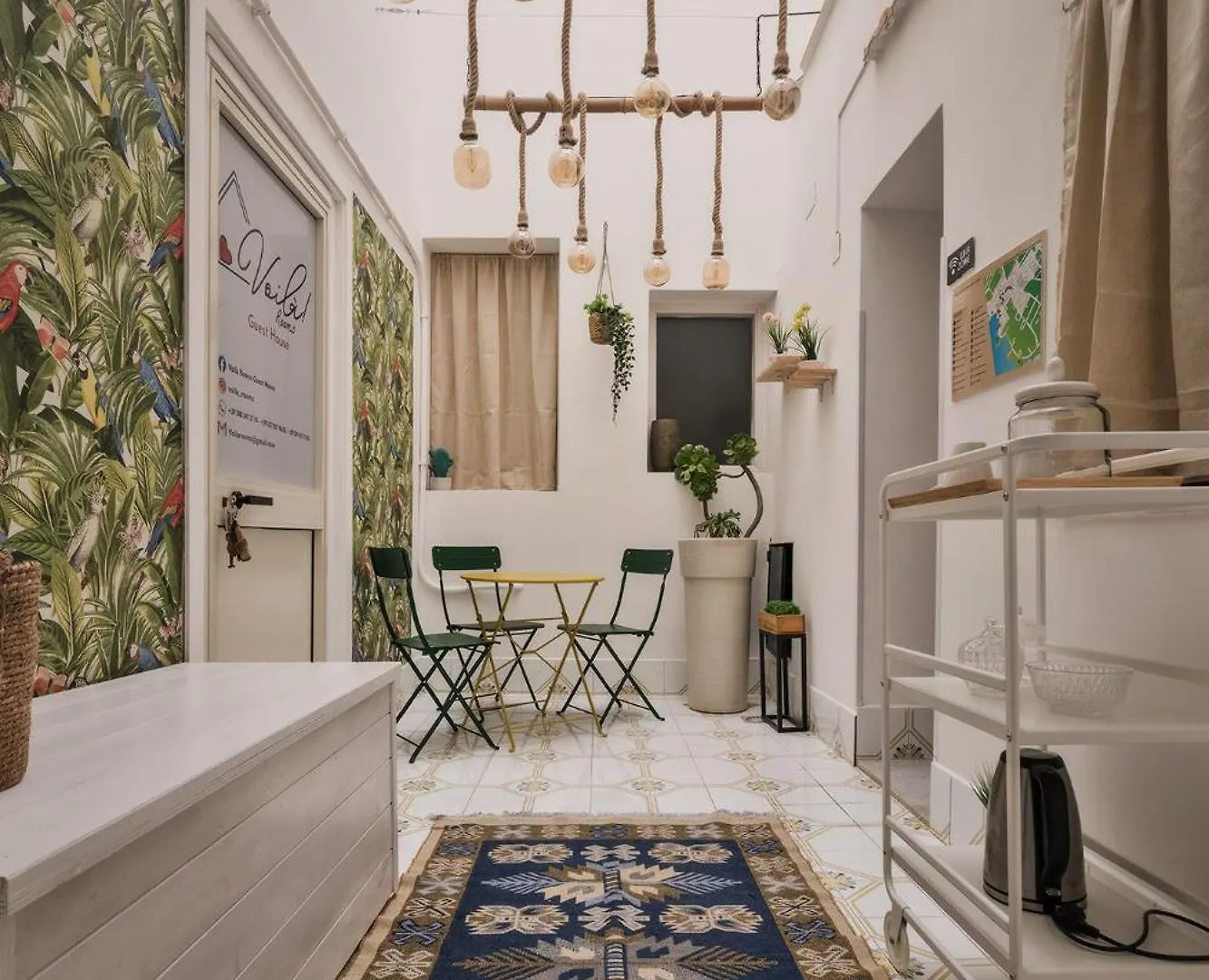 Voila Rooms Guest House Terrasini 3*,