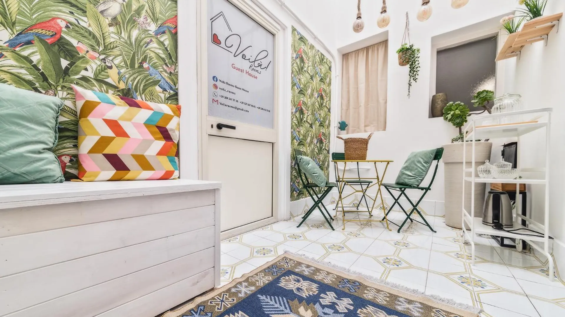 Voila Rooms Guest House Terrasini