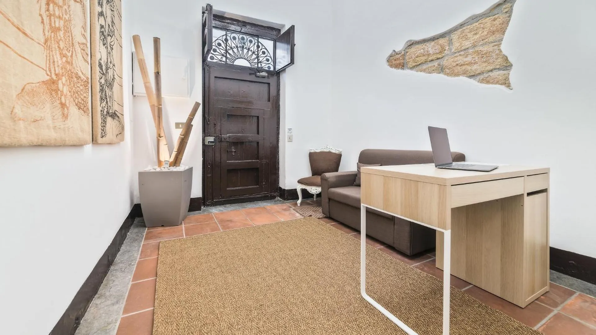 Voila Rooms Guest House Terrasini
