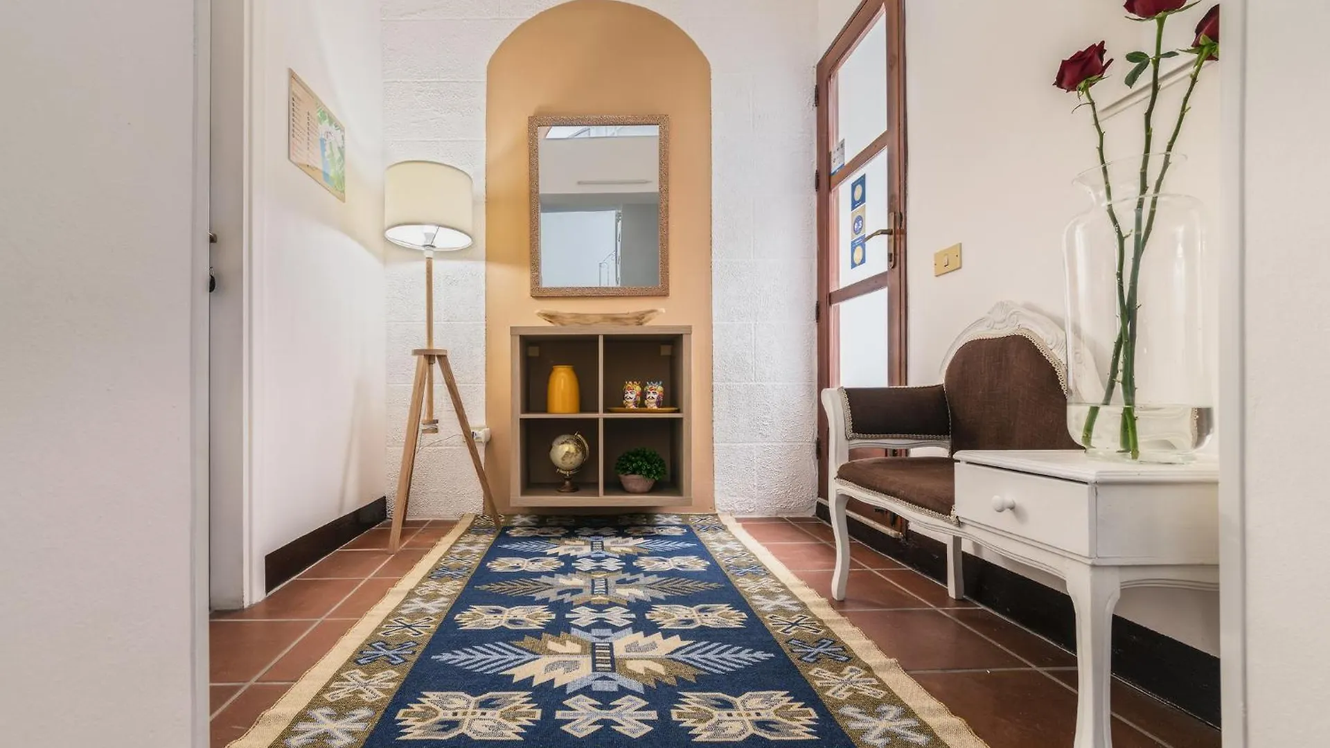 Voila Rooms Guest House Terrasini