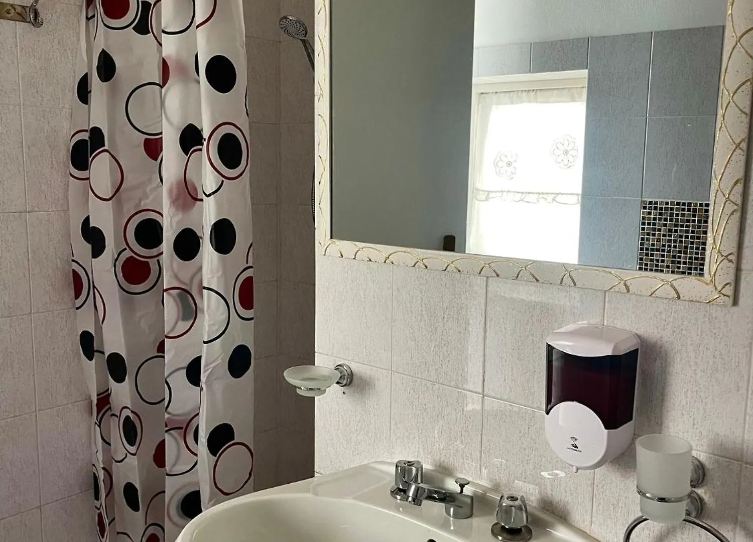 Voila Rooms Guest House Terrasini