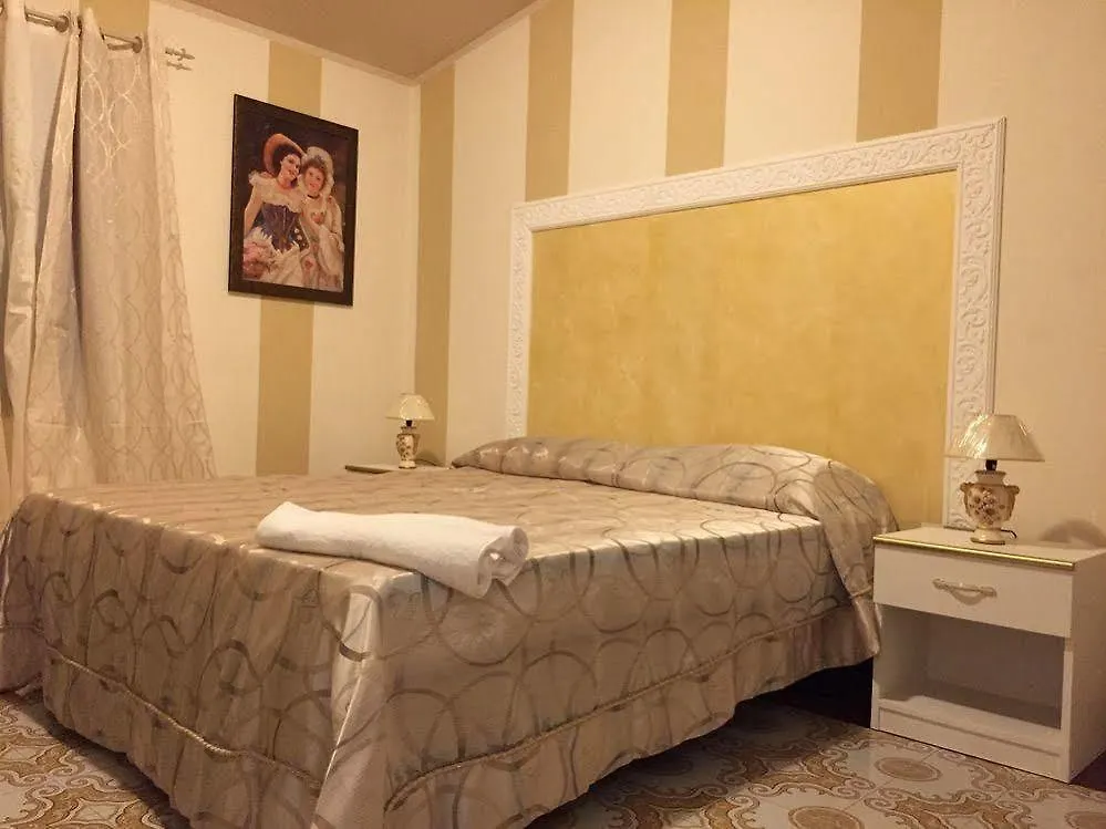 Voila Rooms Guest House Terrasini