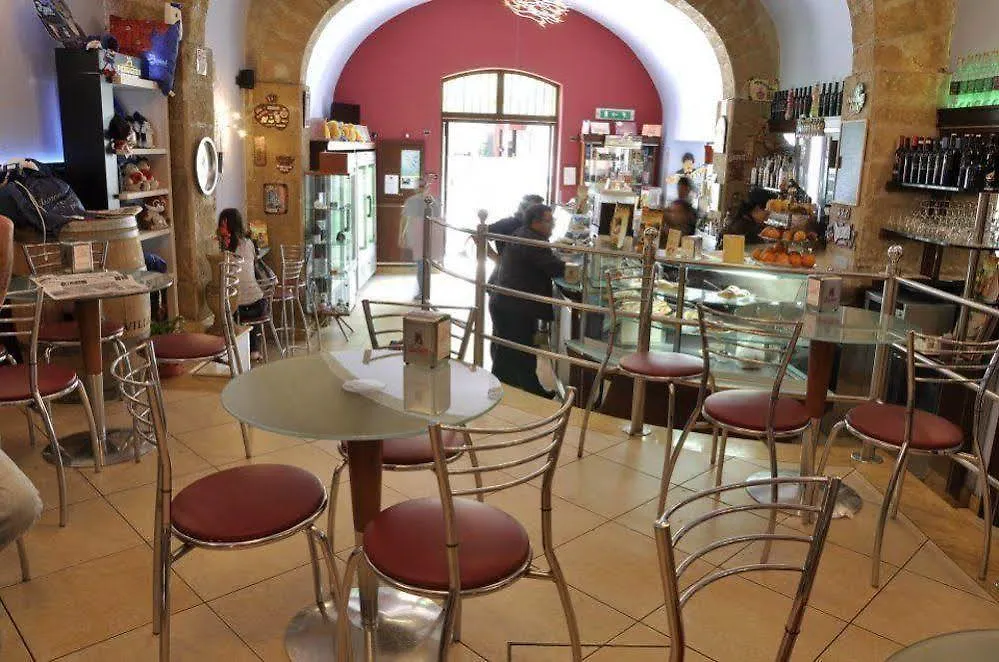 ***  Voila Rooms Guest House Terrasini Italy