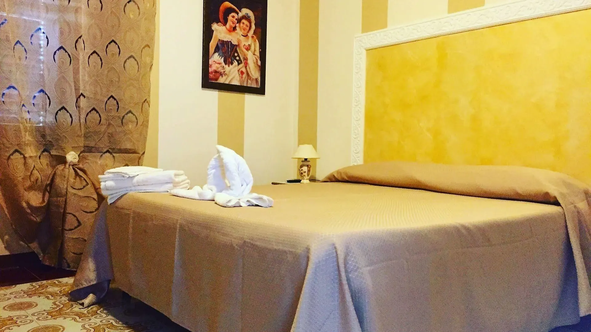 Voila Rooms Guest House Terrasini Italië