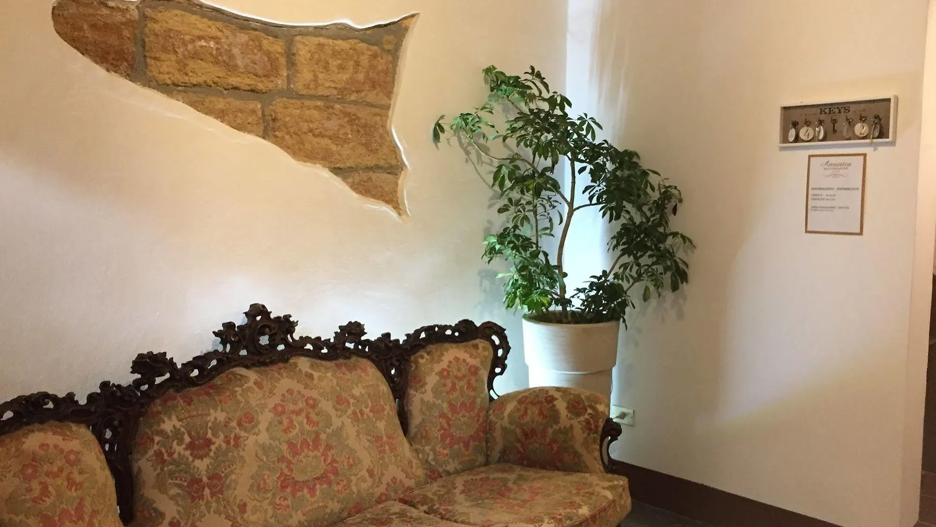 Voila Rooms Guest House Terrasini